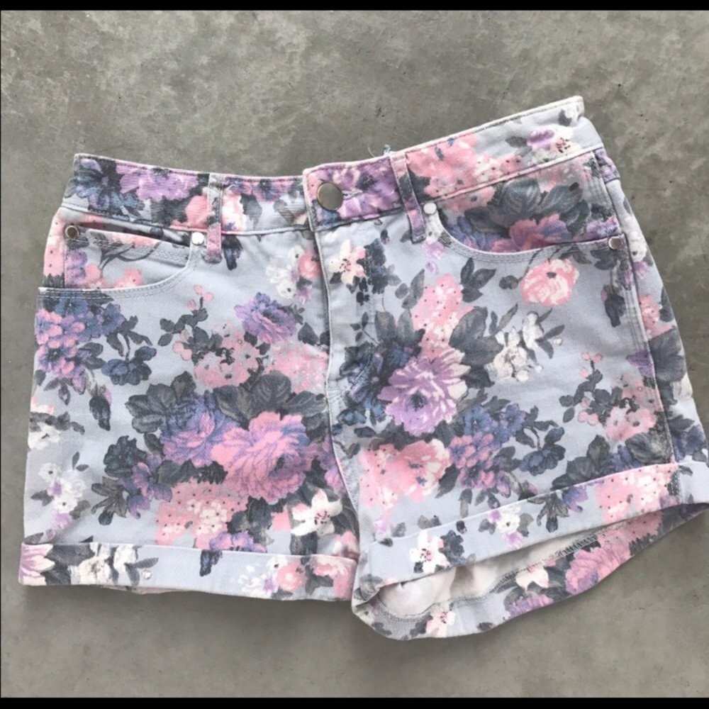 High waisted floral shorts